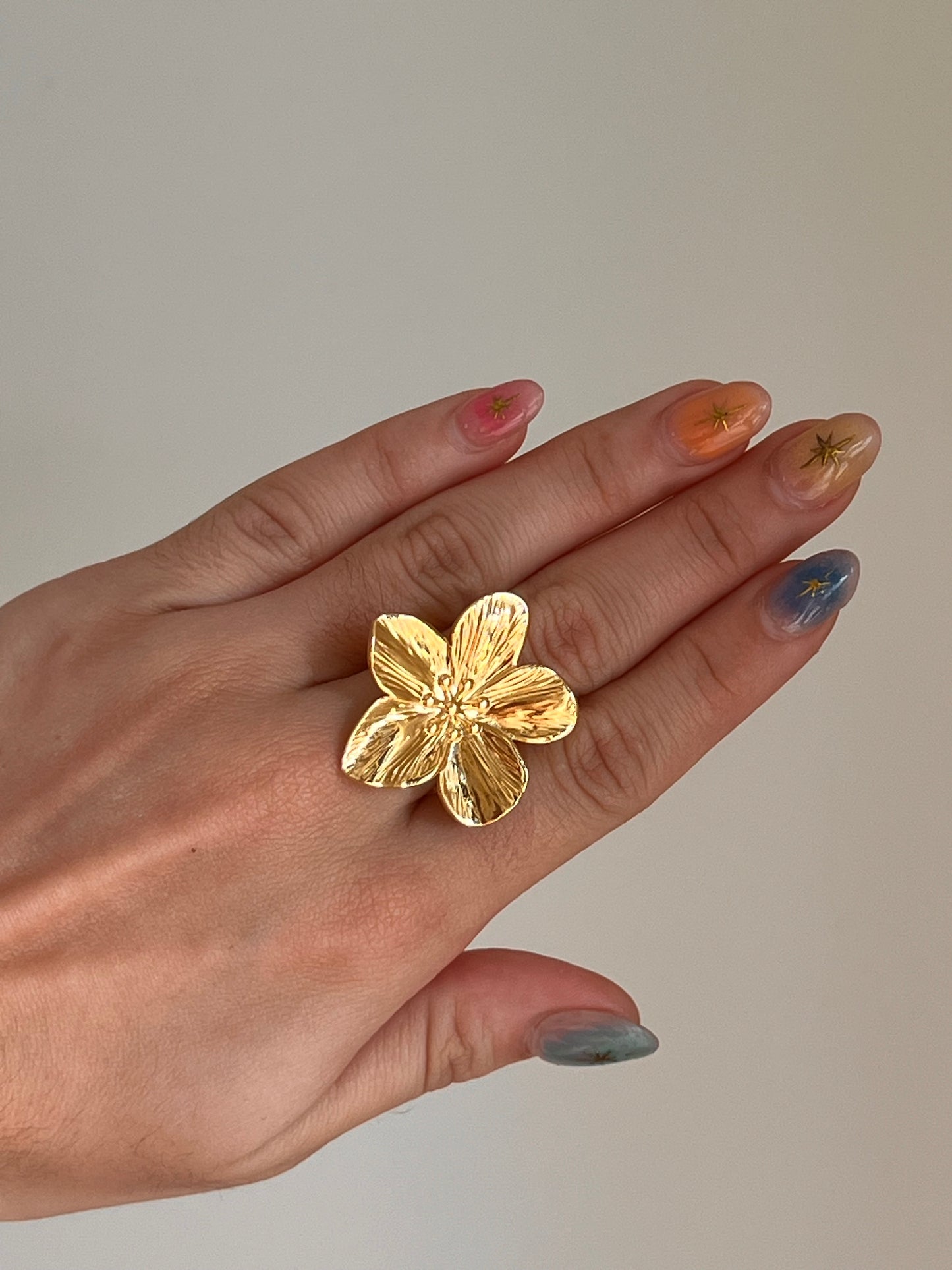 Flower ring