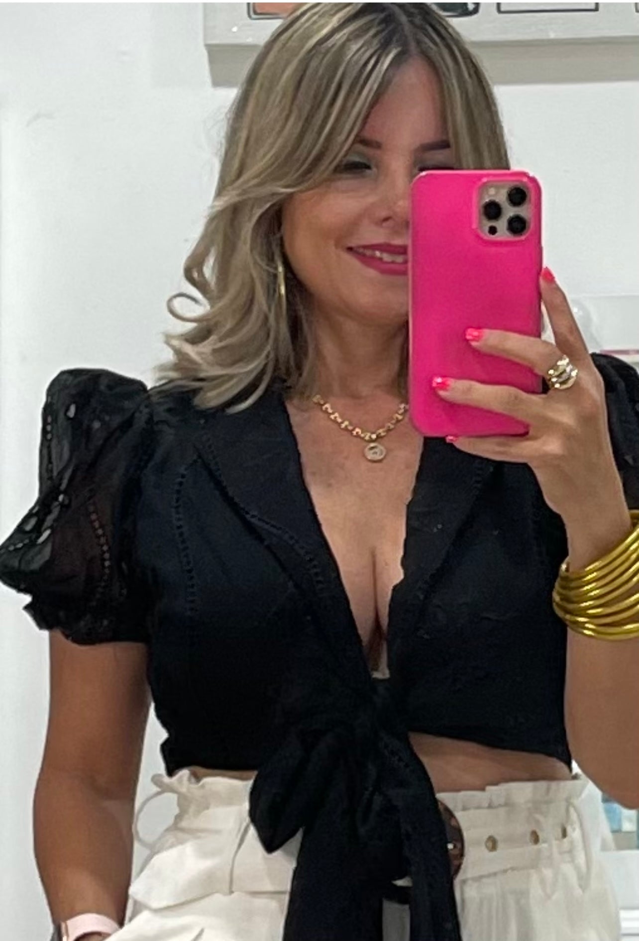 Ginas eyelet top